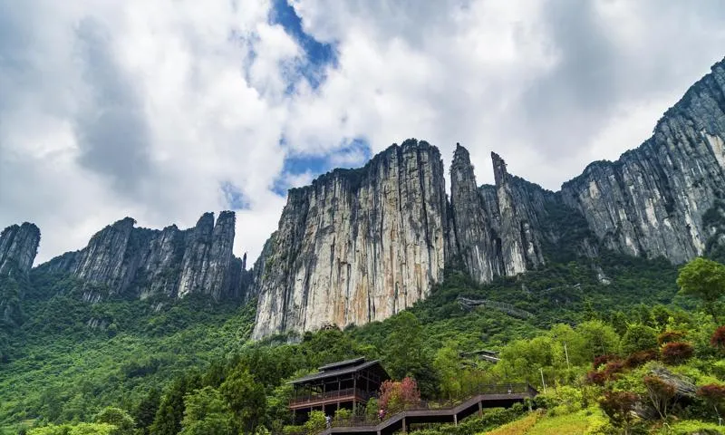 环游东北之旅：探寻神农架的秘境之旅